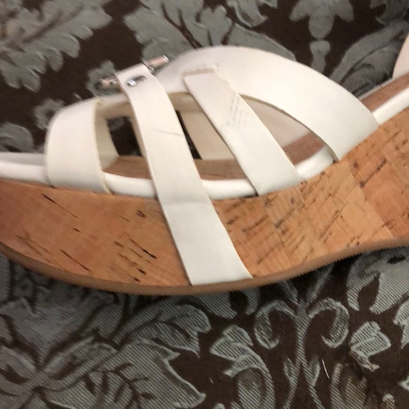 Guess white cork heal sandels size 10 - Picture 5 of 9